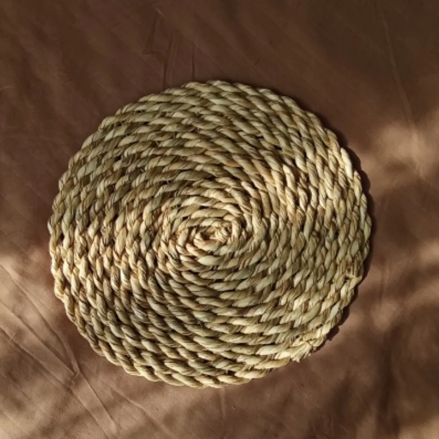 زیر قابلمه ای حصیری