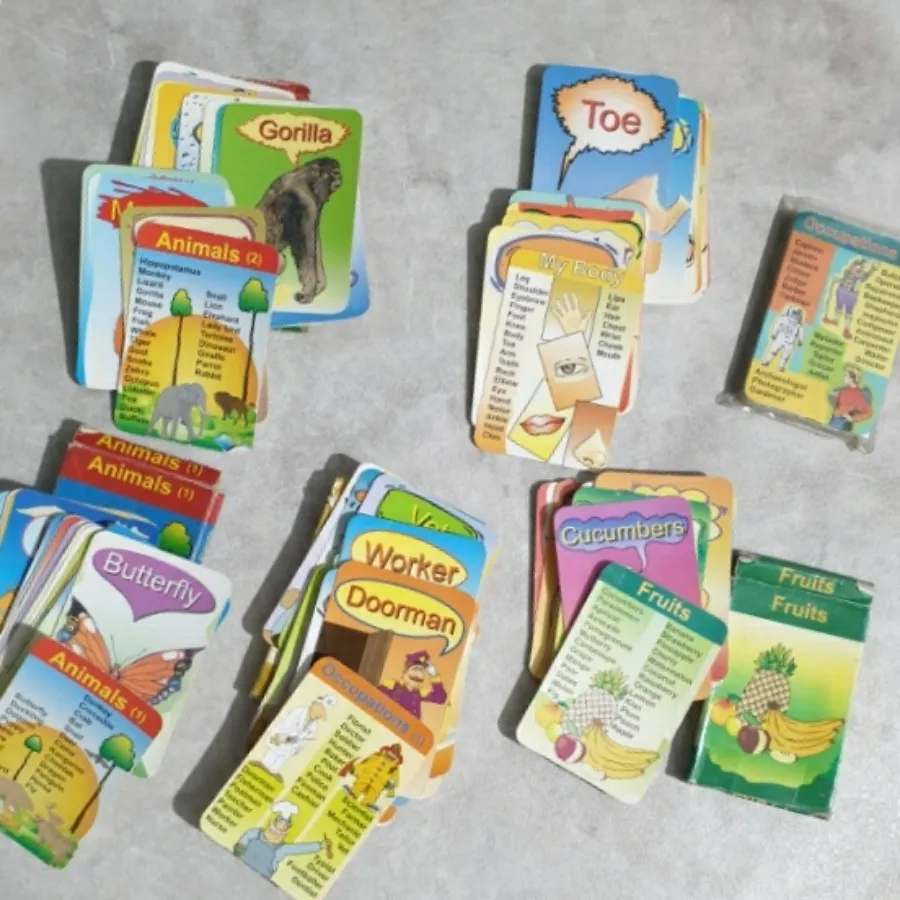 کارت و کتاب داستان کودکان