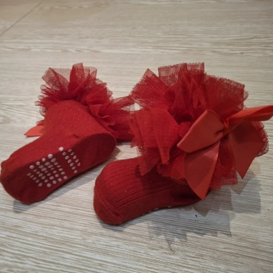 جوراب نوزادی ارسال رایگان