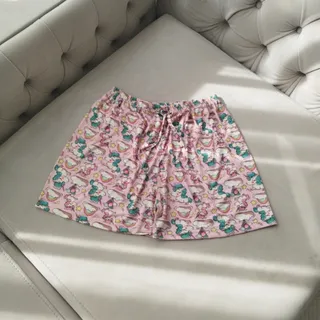 شلوارک زنانه