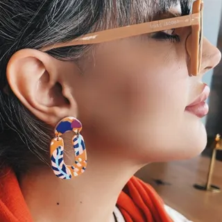 عینک و گوشواره بهاری