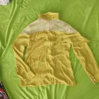 شومیز زرد کرپ حریر