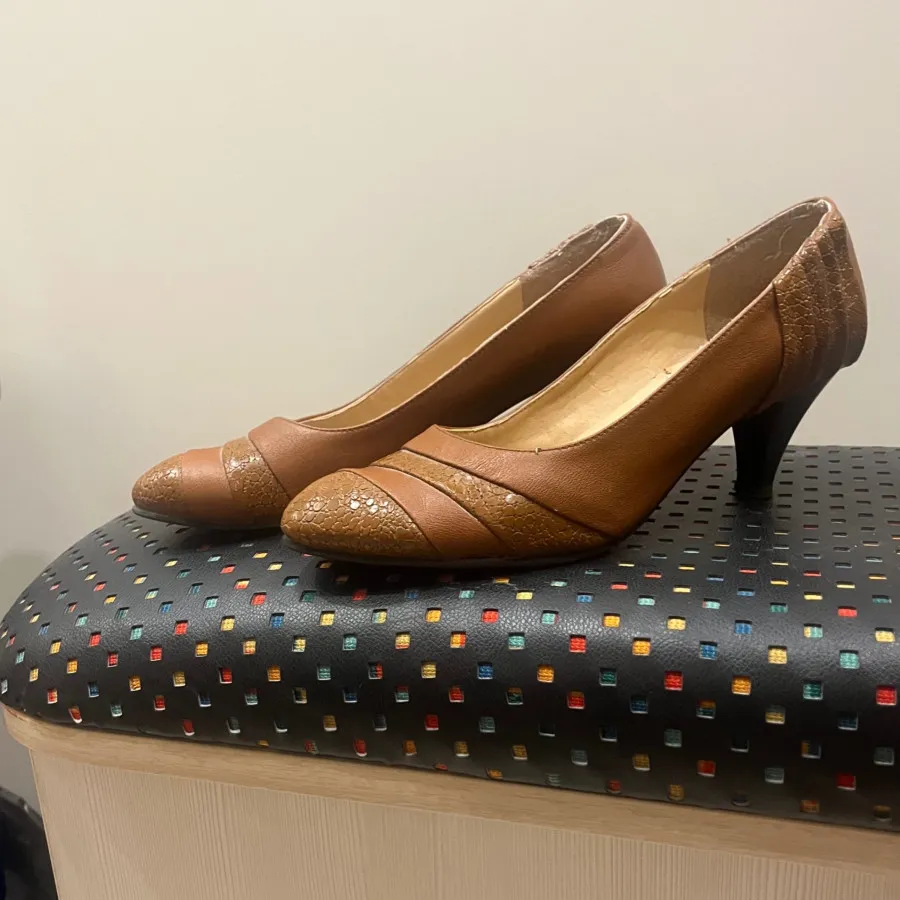 کفش چرم مارال