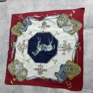 سکارف یا دستمال گردن