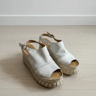 کفش تابستانی