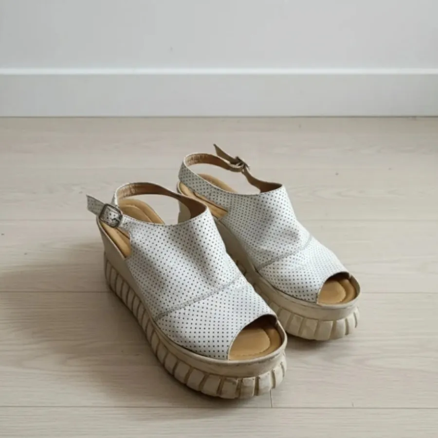 کفش تابستانی