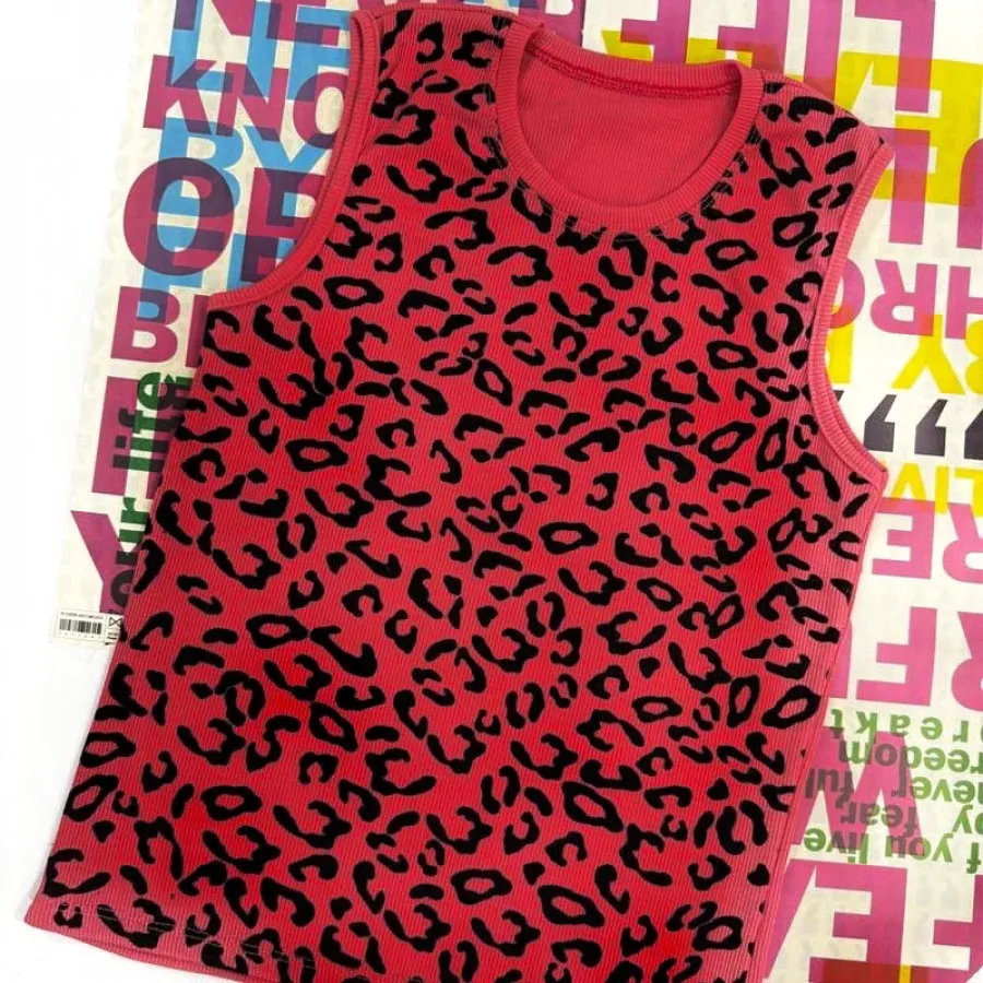 کراپ‌ پلنگی صورتی/سرخابی