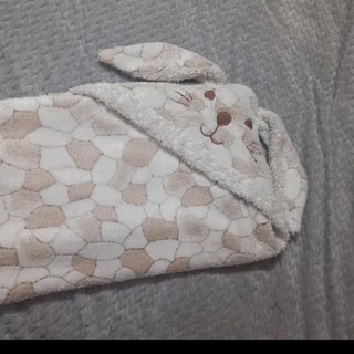 پتو دور پیچ نوزاد