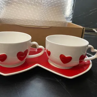 فنجان های قهوه ولنتاینی
