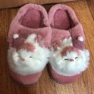 دمپایی صورتی