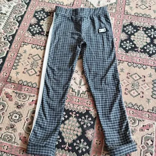 شلوار بچگانه