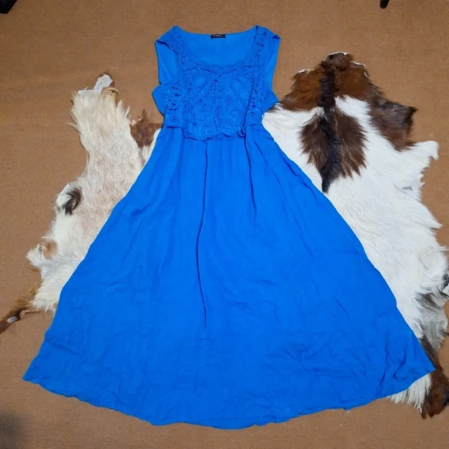 ساحلی بلند کلوش