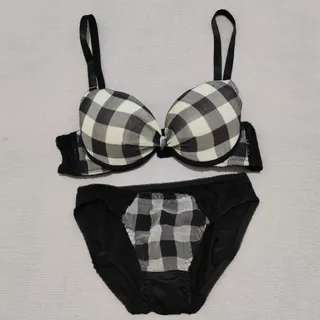 ست شورت و سوتین شیک