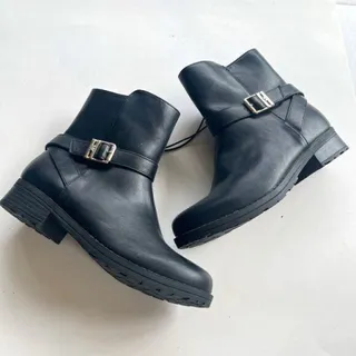 نیم بوت مایکل کورس