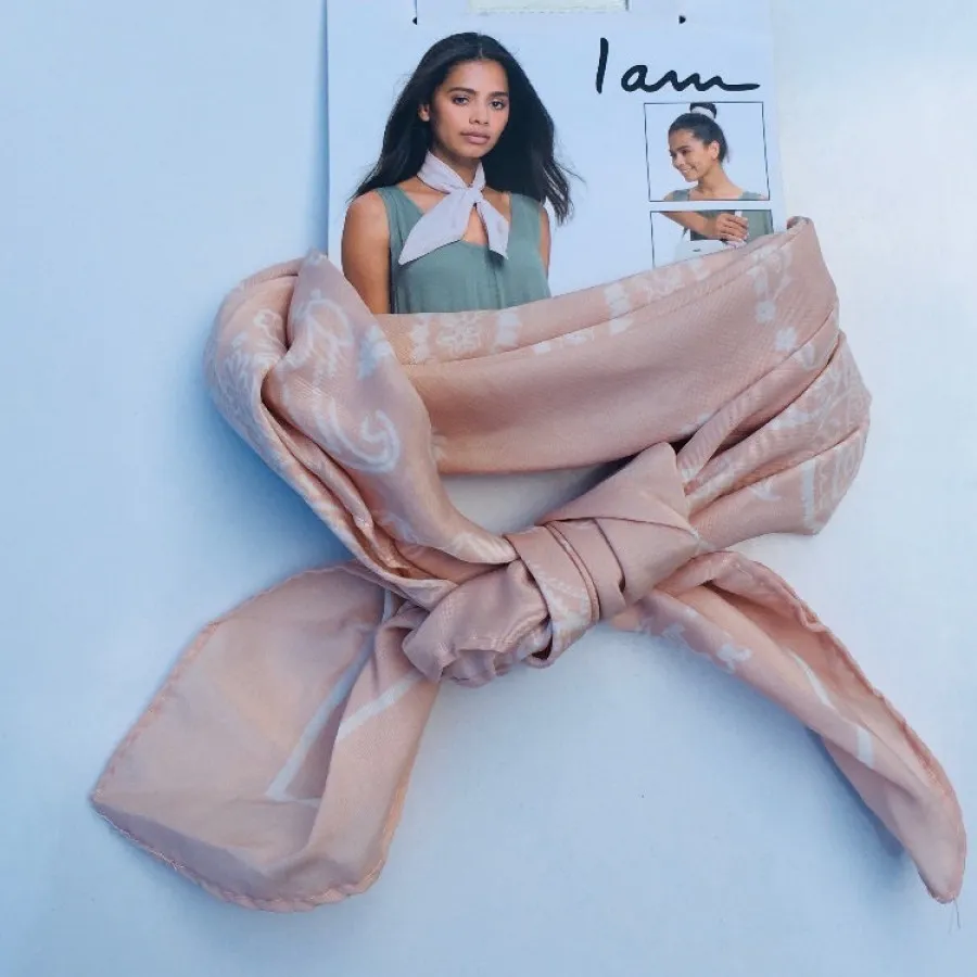 مینی اسکارف برندiam