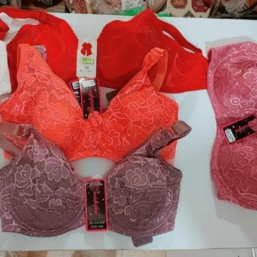 سوتین فنردار