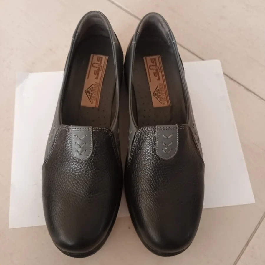 کفش چرم زنانه