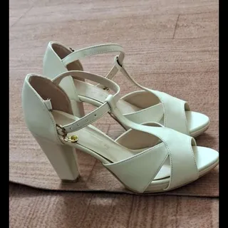 کفش دست ساز