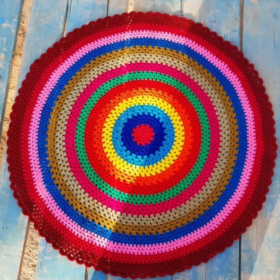 رومیزی گرد بافتنی