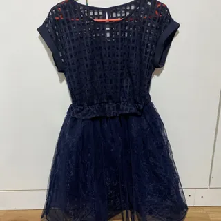 پیراهن دخترانه