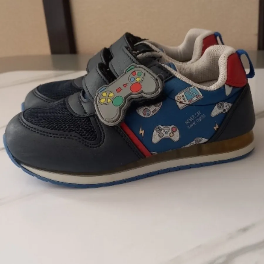 کفش چراغدار