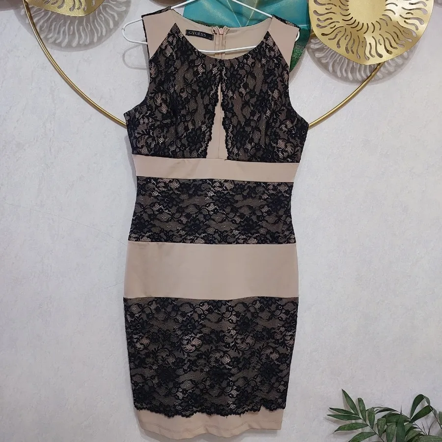 پیراهن دانتل