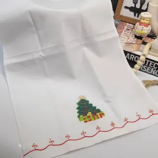 دستمال گلدوزی کاج