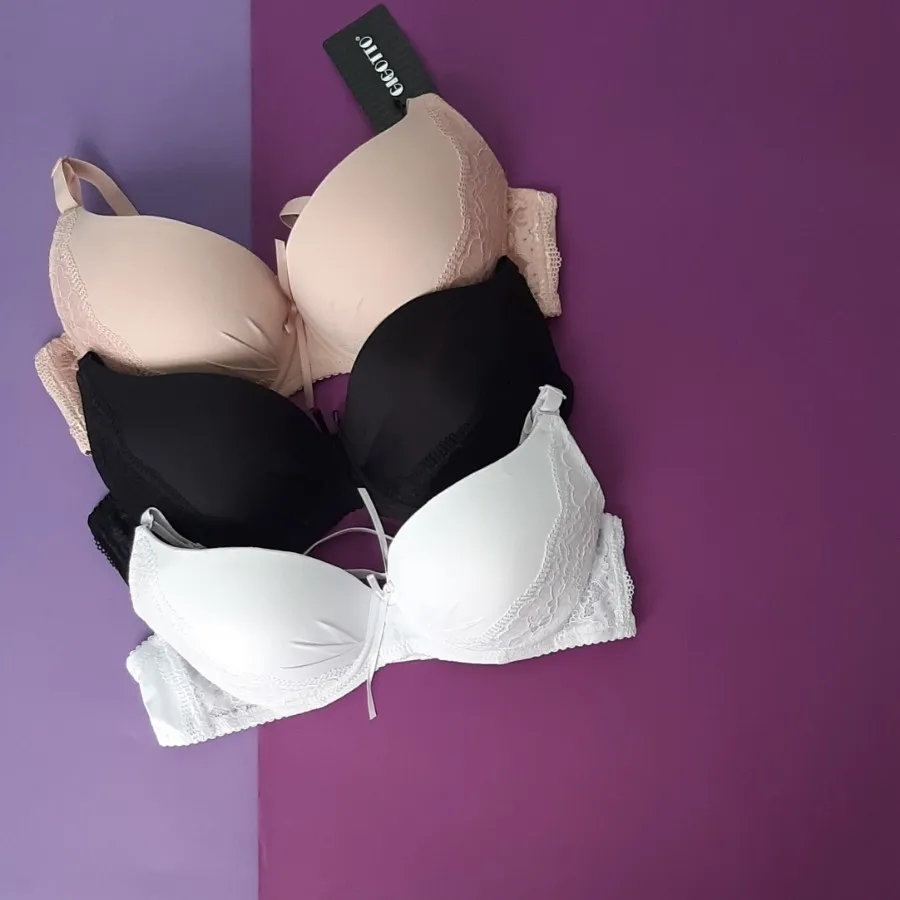 سوتین تک اسفنجی