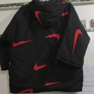 کاپشن نایکی