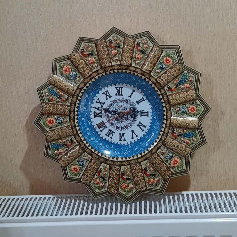 ساعت دیواری