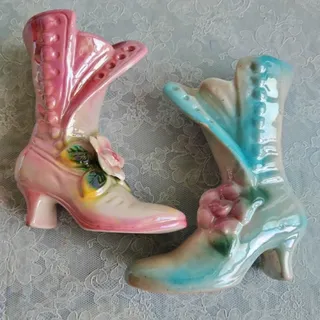 گلدان های چکمه ای