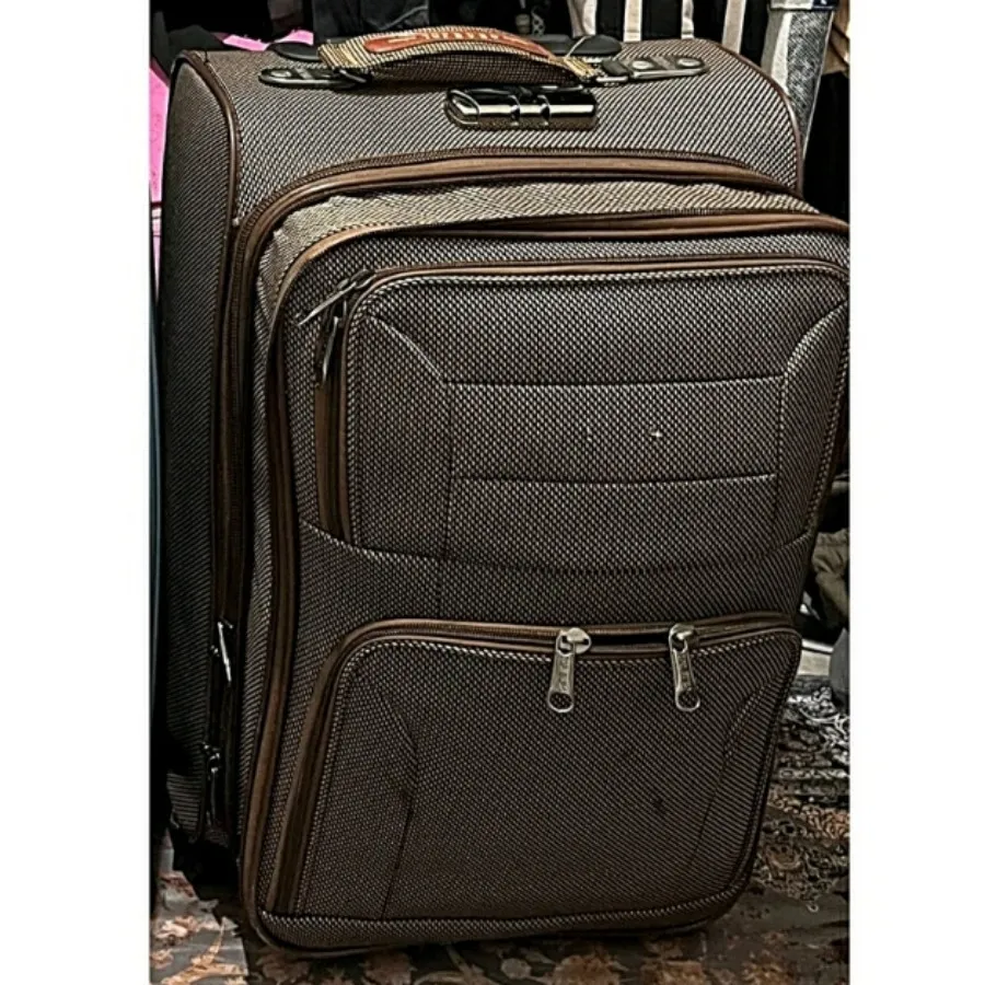 چمدان مسافرتی