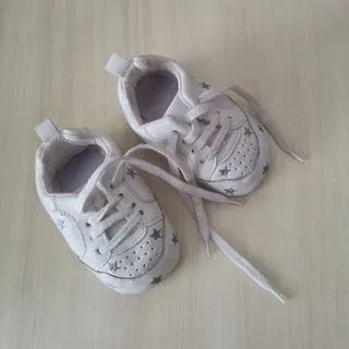 پاپوش نوزادی