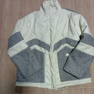 کاپشن چرم سفید