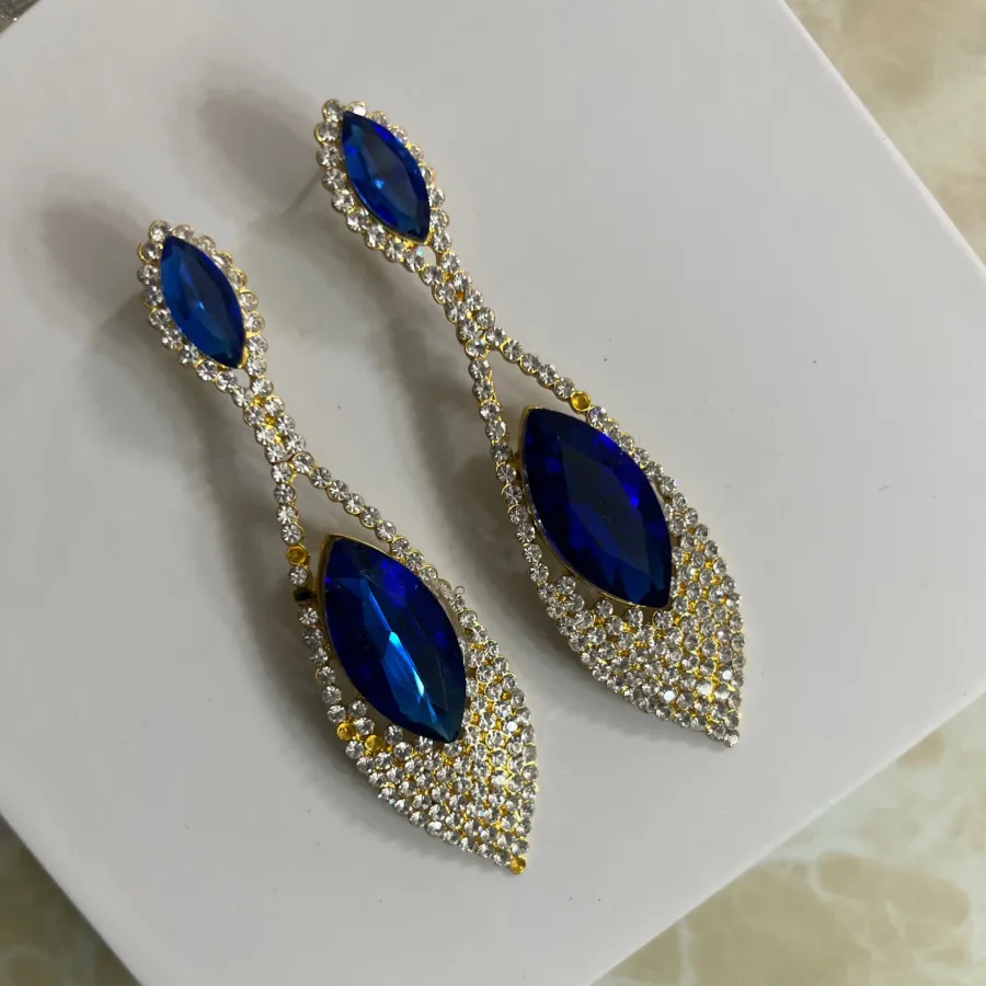 گوشواره نگین ابی تیتانیوم