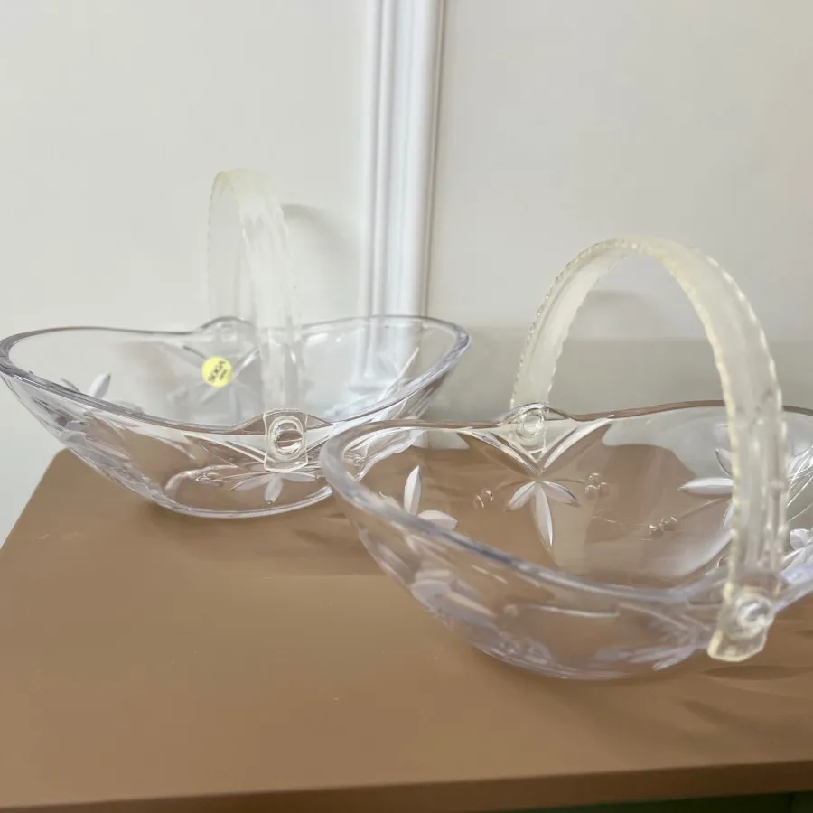 دوعدد شکلات خوری سوگا