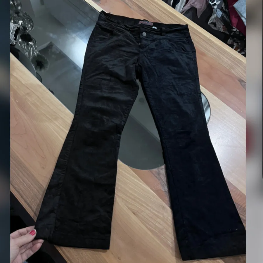 شلوار بوتکات مخمل