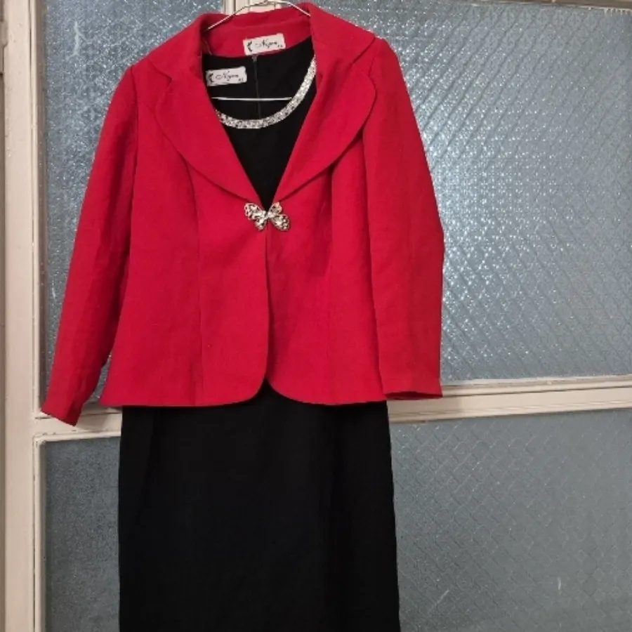 کت و سارافون