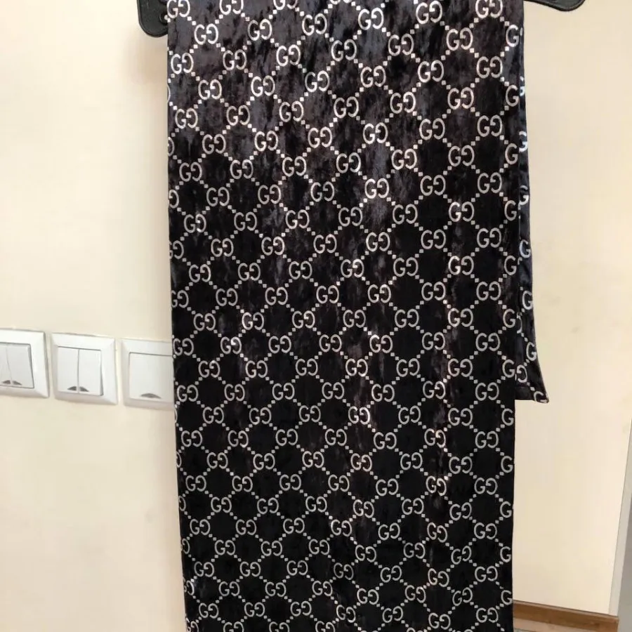 شال مخمل گوچی