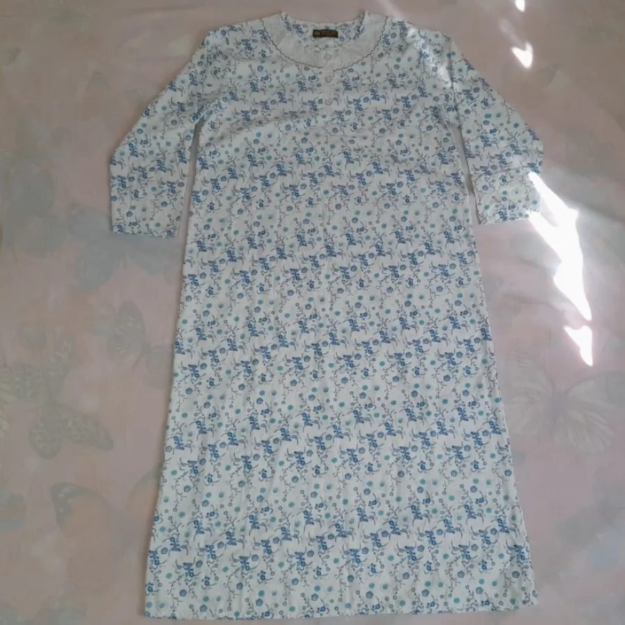 پیراهن گلدار زنانه