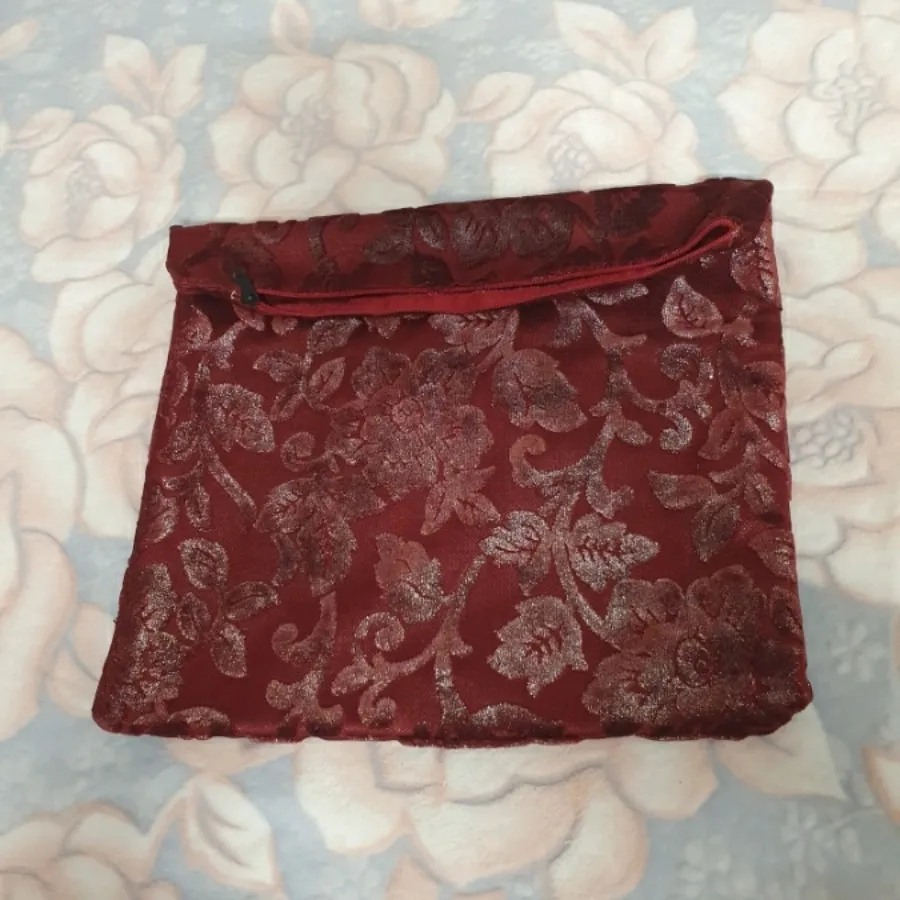 کوسن گل مخملی تک