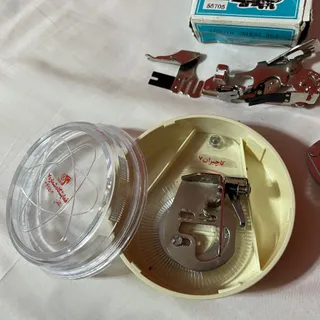 پایه چرخ گلدوزی