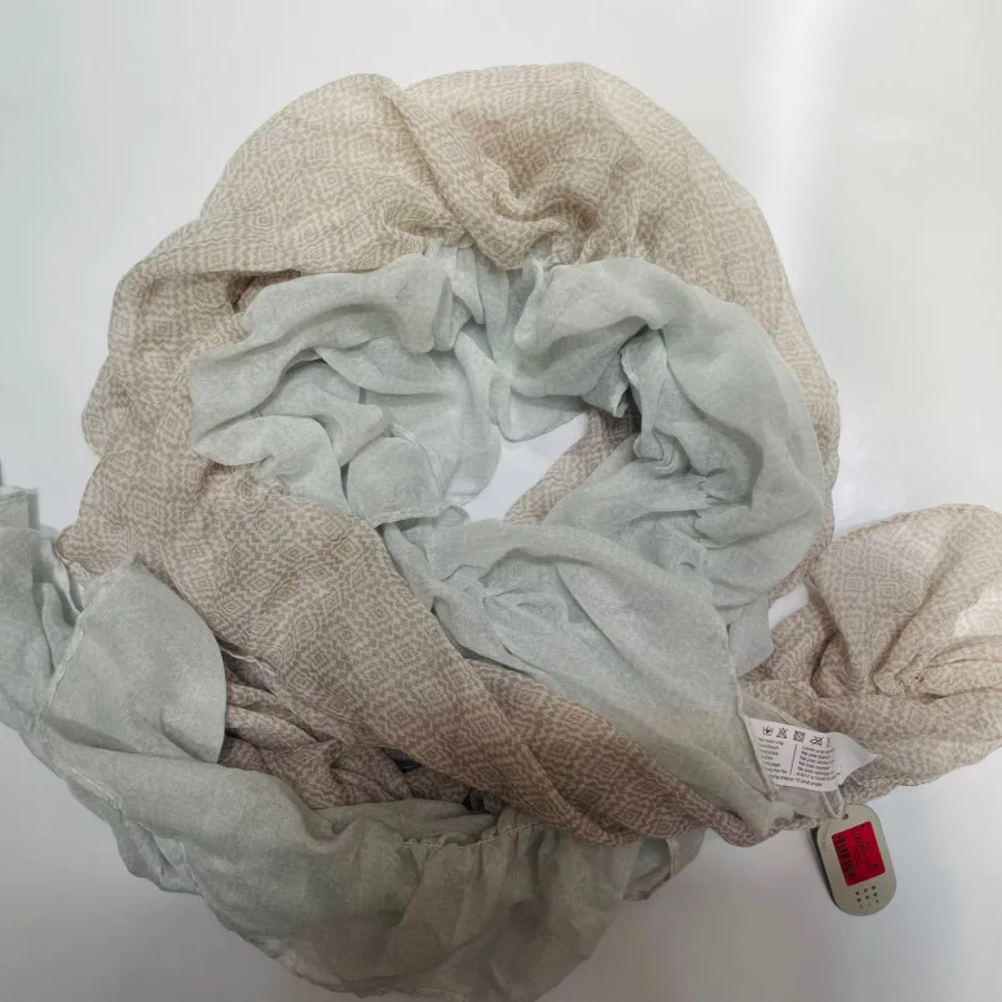 شال برند i am