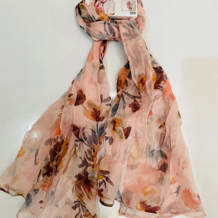 شال برند i am