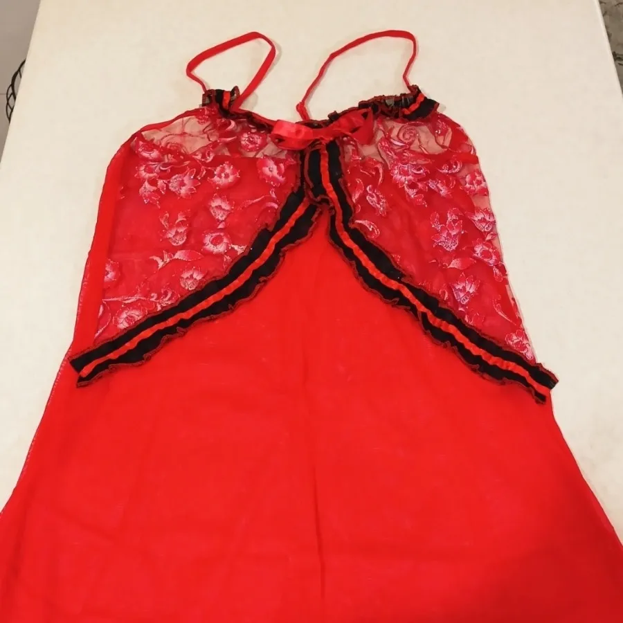 لباس خواب قرمز فانتزی