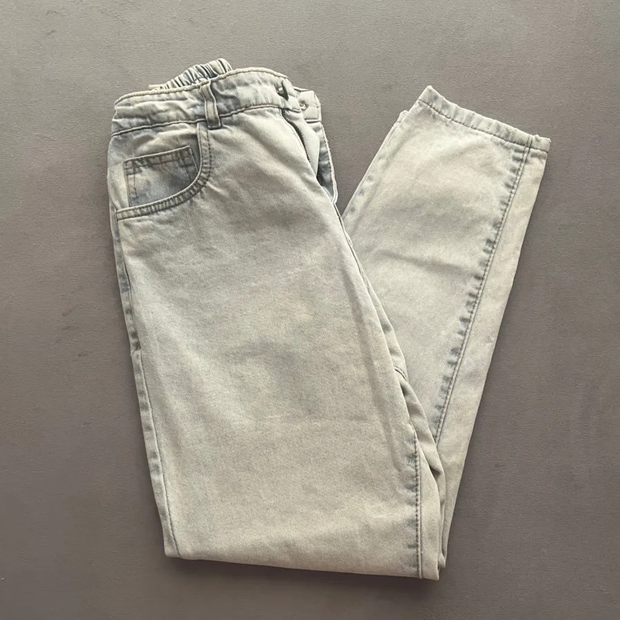 شلوار جین یخی