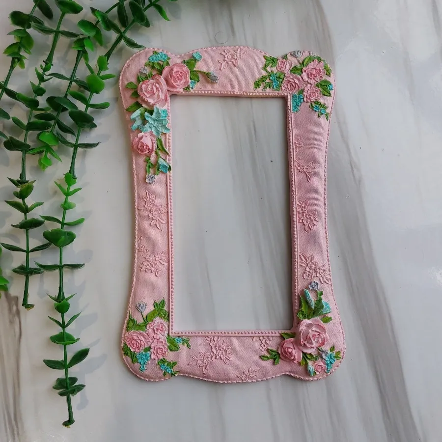 قاب عکس صورتی