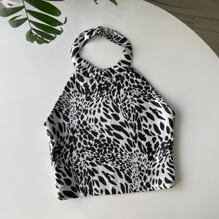 کراپ تاپ پشت گردنی