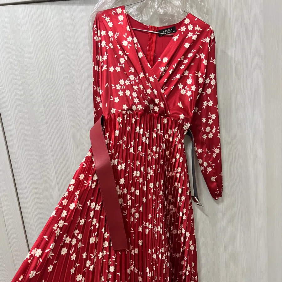 پیراهن ساتن قرمز