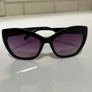 عینک کارل لاگرفیلد